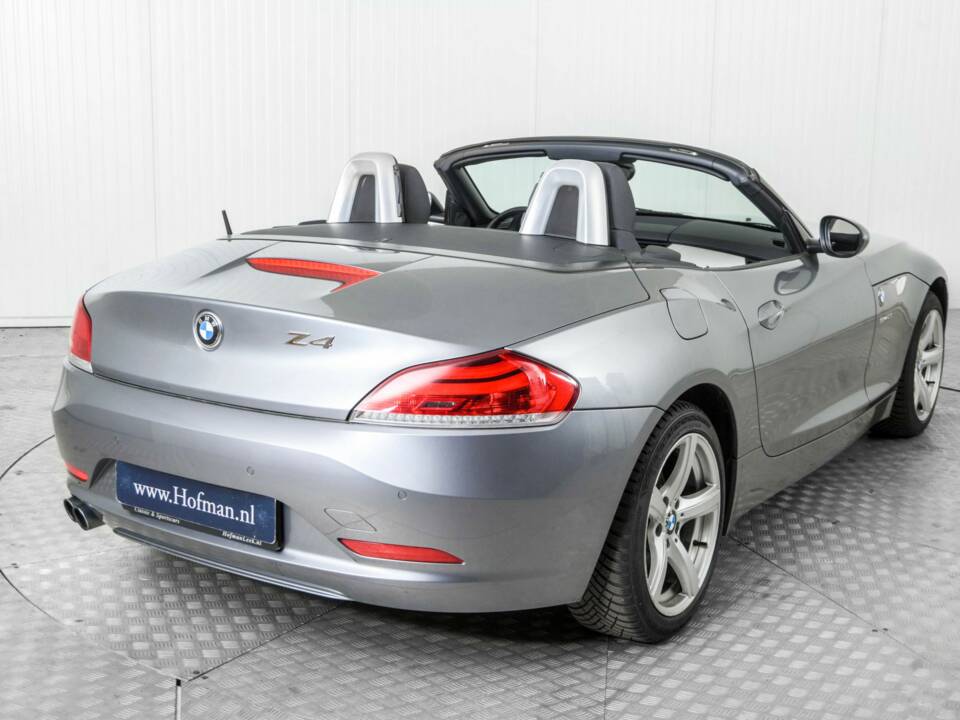 Image 26/50 of BMW Z4 sDrive23i (2010)