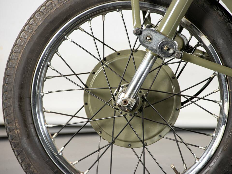 Image 21/50 of Moto Guzzi DUMMY (1963)