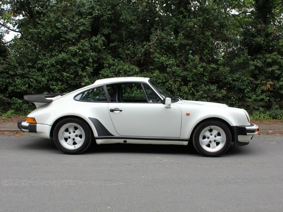 Bild 7/16 von Porsche 911 Turbo 3.3 (1988)