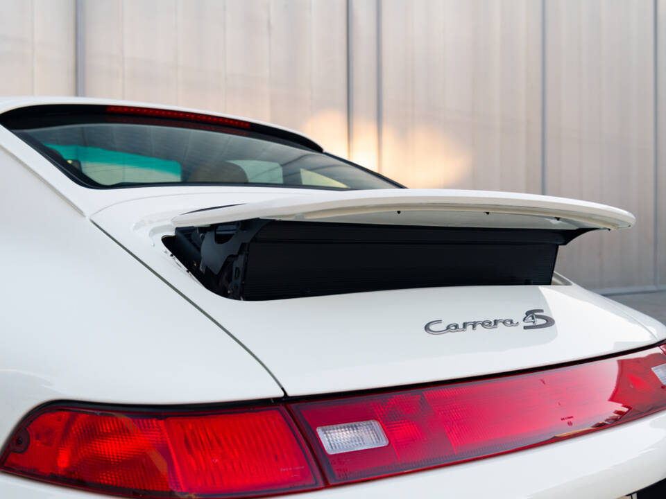 Bild 48/50 von Porsche 911 Carrera 4S (1996)
