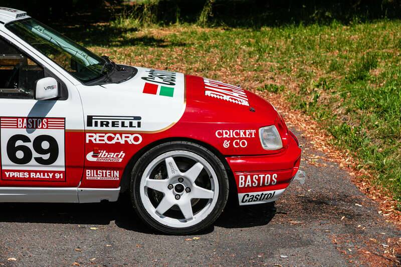 Imagen 11/48 de Ford Sierra RS Cosworth (1990)