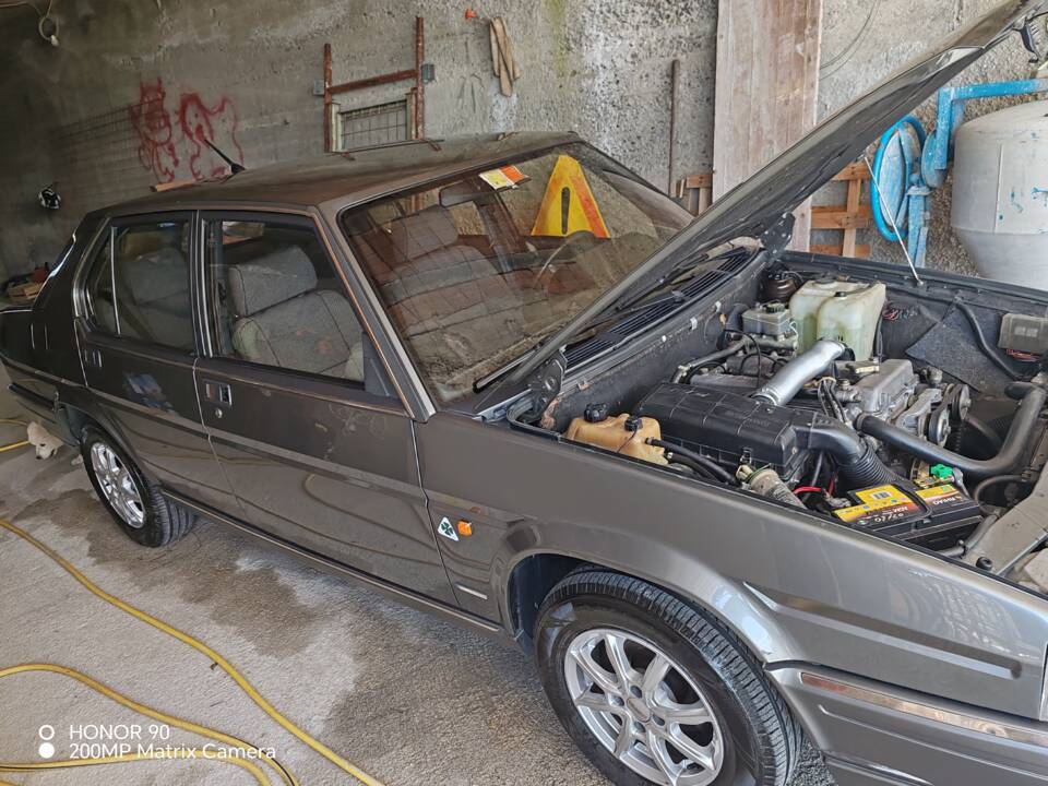 Image 5/31 of Alfa Romeo 90 2.0 (1984)