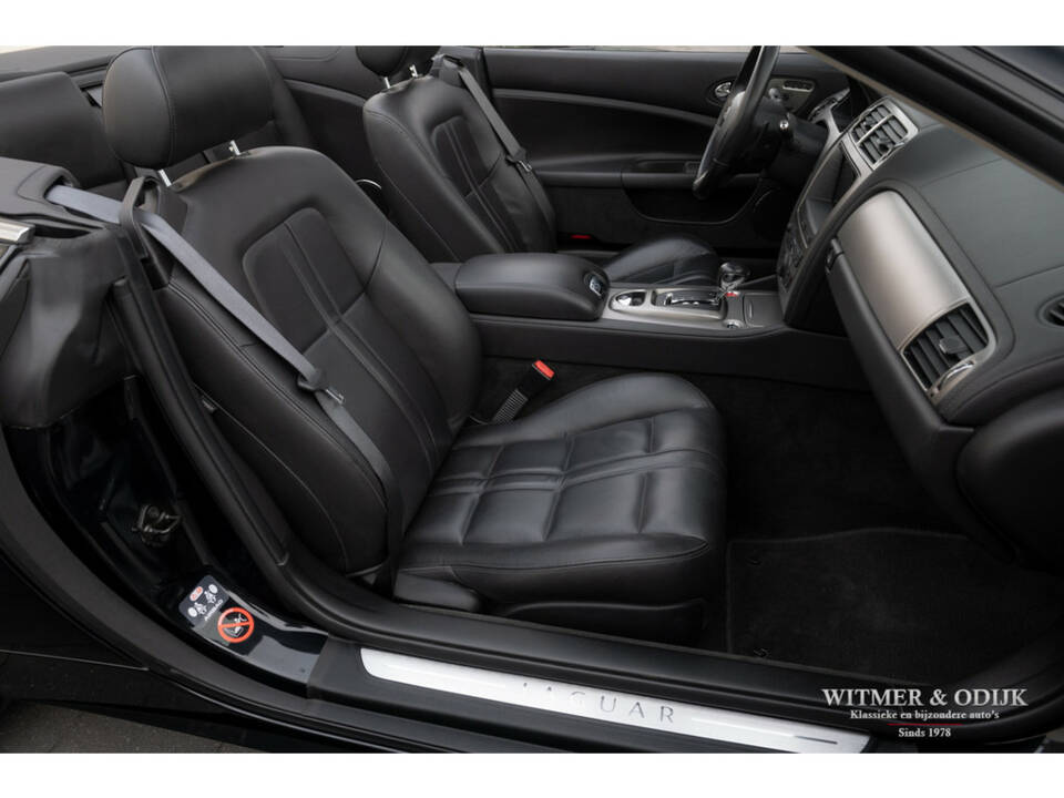 Image 6/37 of Jaguar XK 4.2 (2006)