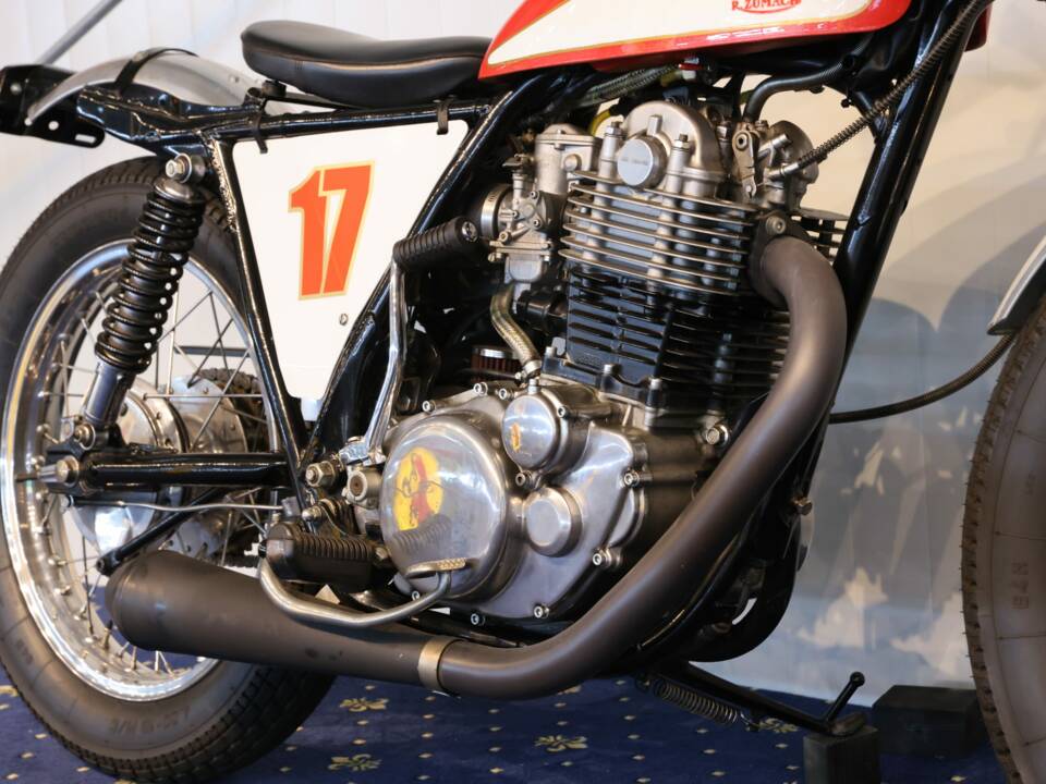 Image 15/30 of Yamaha SR500 (1981)