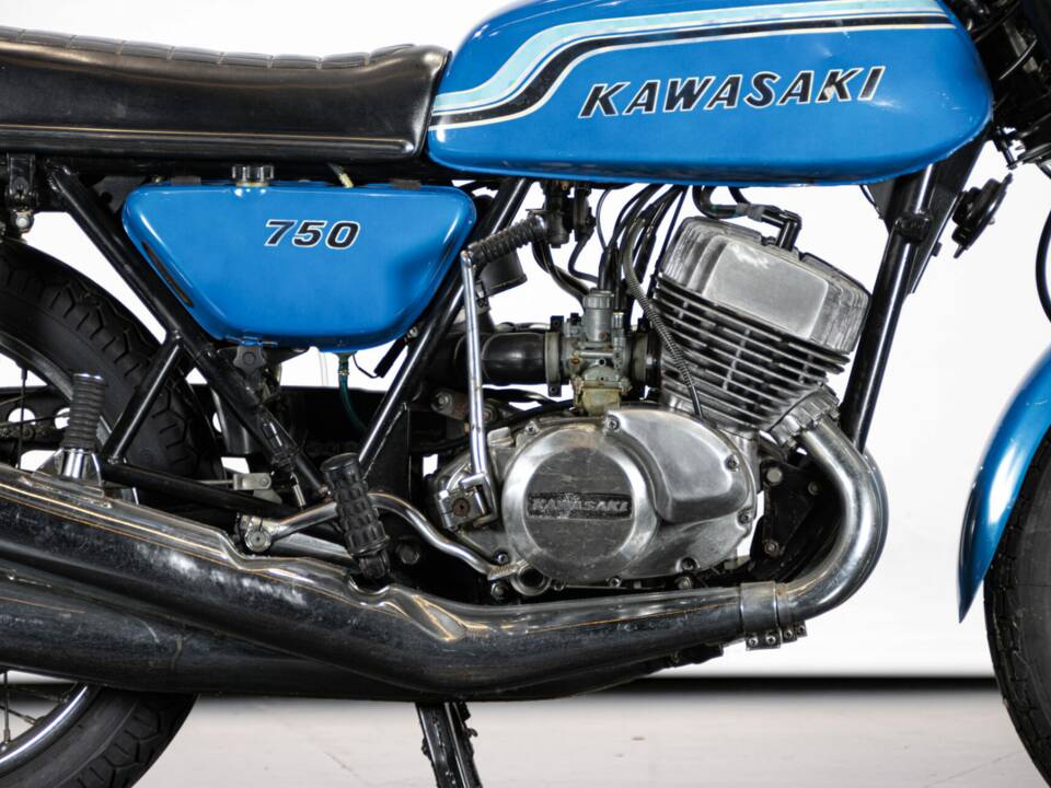 Bild 29/48 von Kawasaki 750 H2 Mach IV (1972)