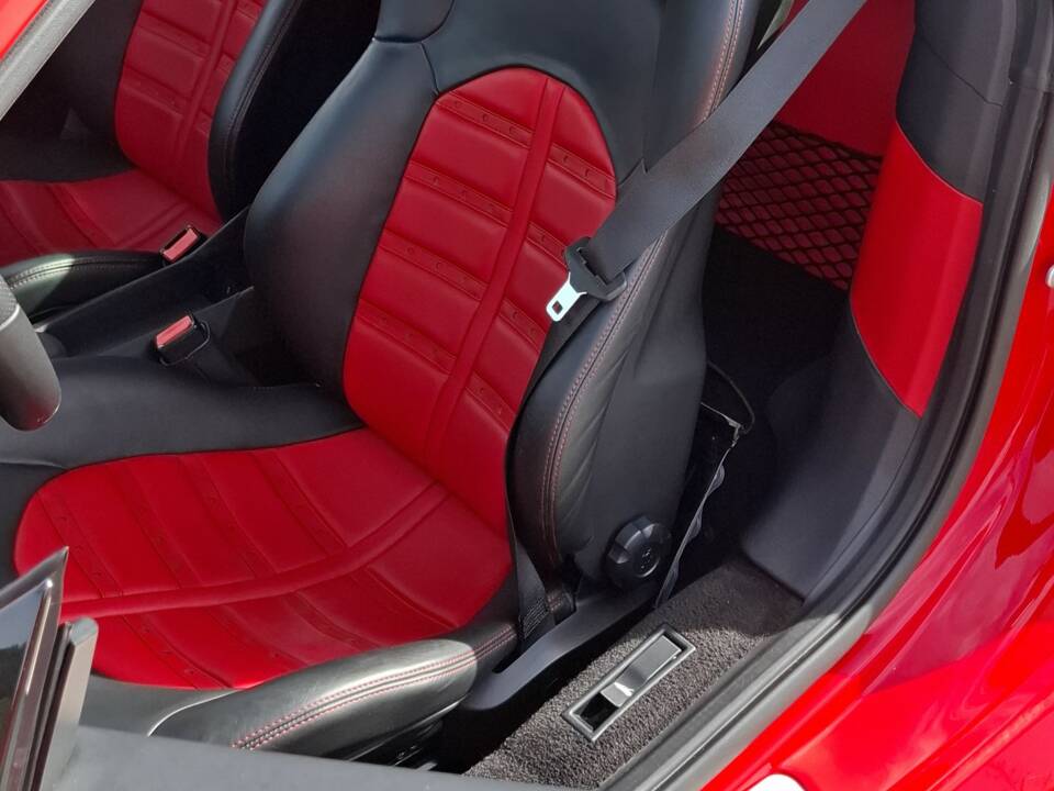 Bild 8/9 von Ferrari 488 GTB (2017)