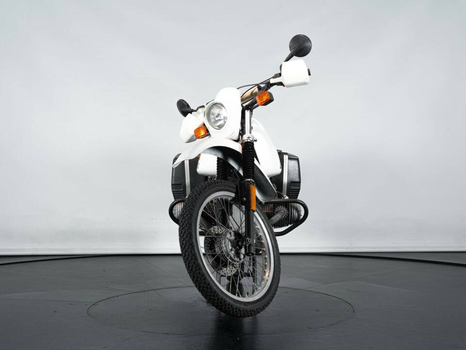 Image 3/34 of BMW DUMMY (1987)