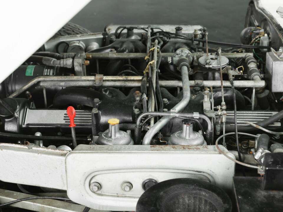 Bild 32/40 von Jaguar E-Type V12 (1972)