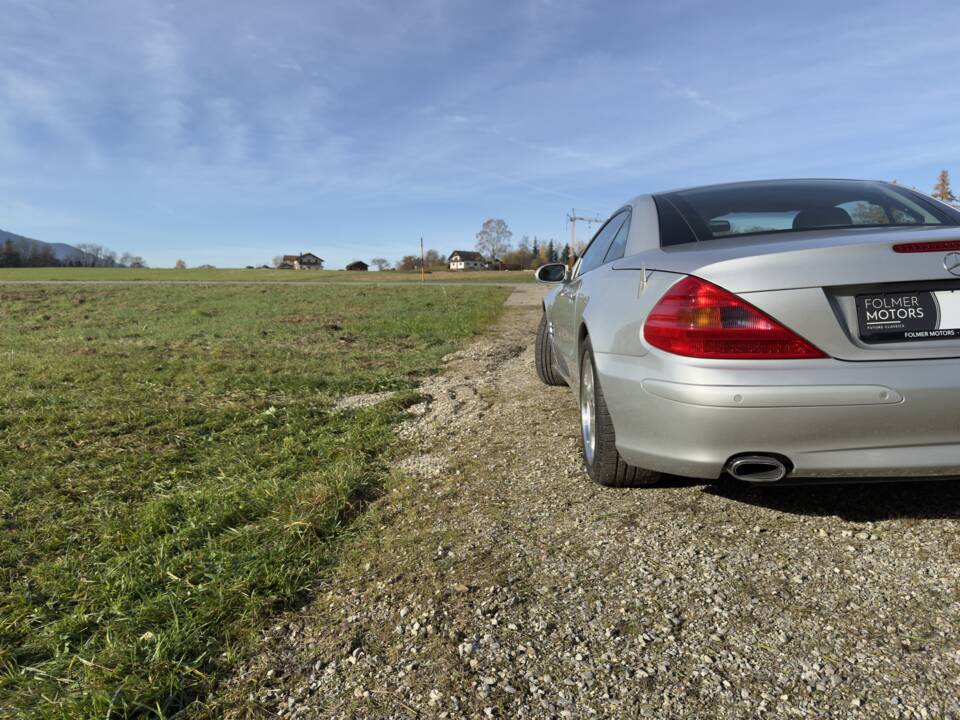 Image 70/89 of Mercedes-Benz SL 500 (2002)