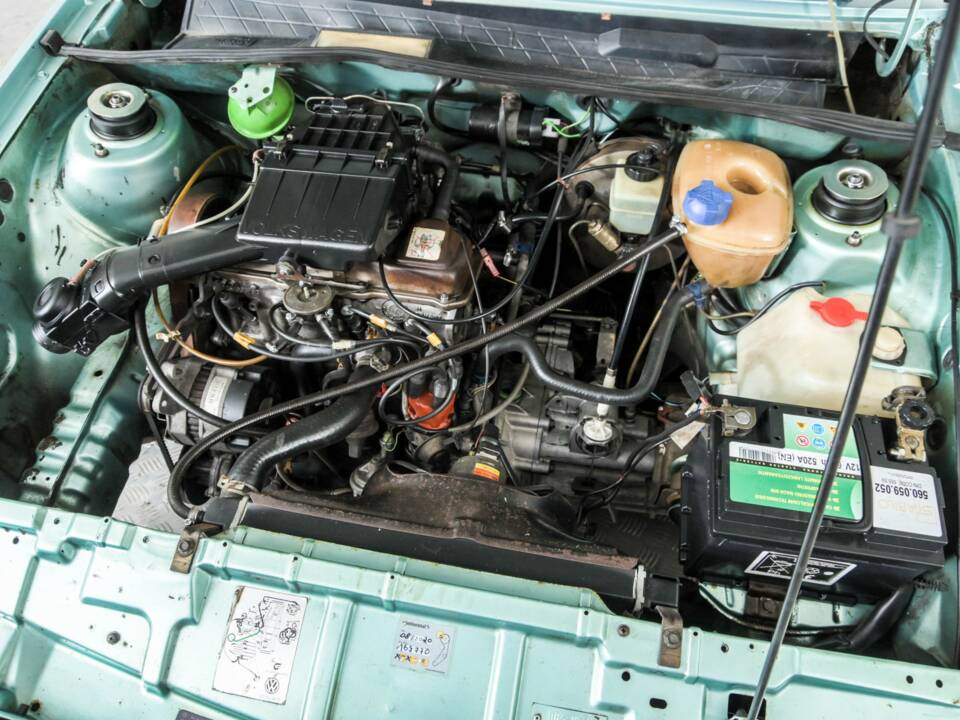 Bild 33/50 von Volkswagen Scirocco II 1.8 (1986)