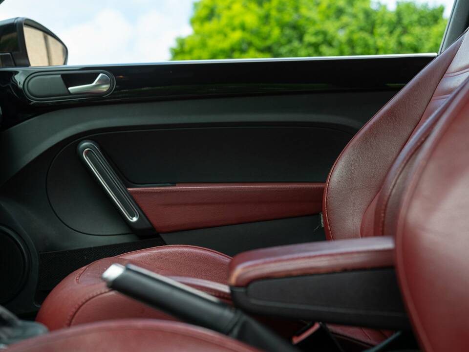 Image 39/50 of Volkswagen New Beetle 2.0 (2012)