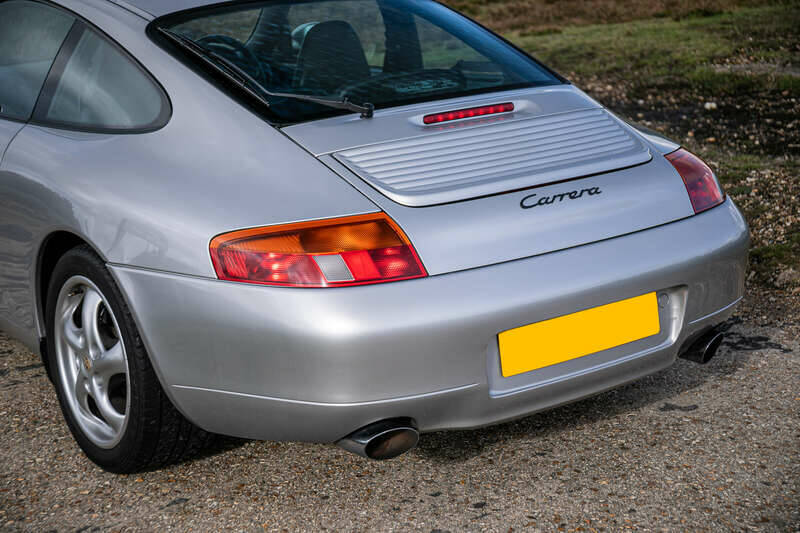 Afbeelding 9/39 van Porsche 911 Carrera (1998)