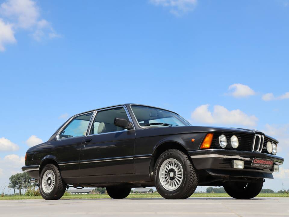 Image 7/50 of BMW 323i (1980)