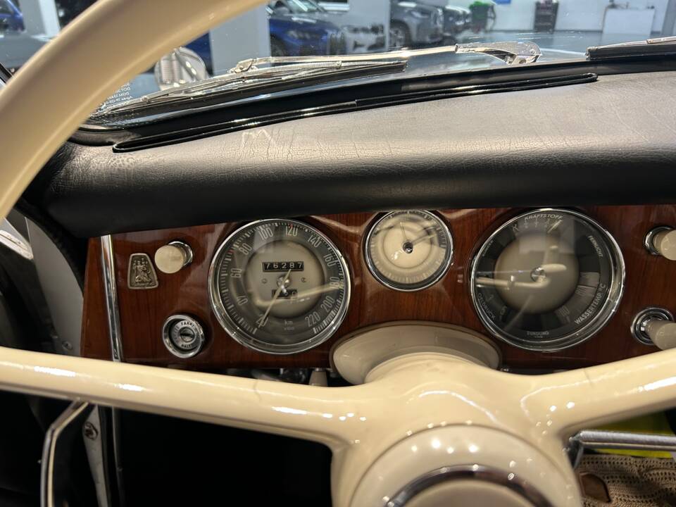 Image 4/32 of BMW 3200 S (1963)