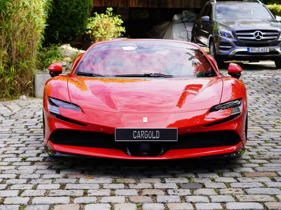 Image 7/14 of Ferrari SF90 Spider (2024)