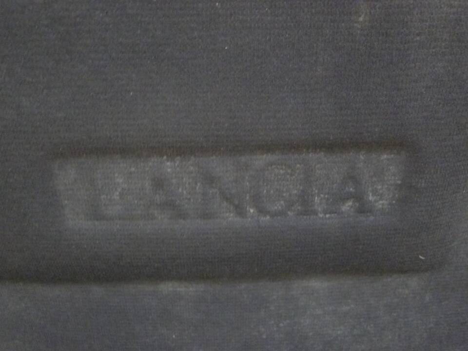 Bild 16/41 von Lancia Thema Station Wagon Turbo DS (1985)