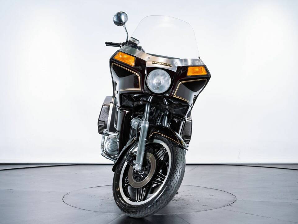 Image 2/11 of Honda DUMMY (1983)