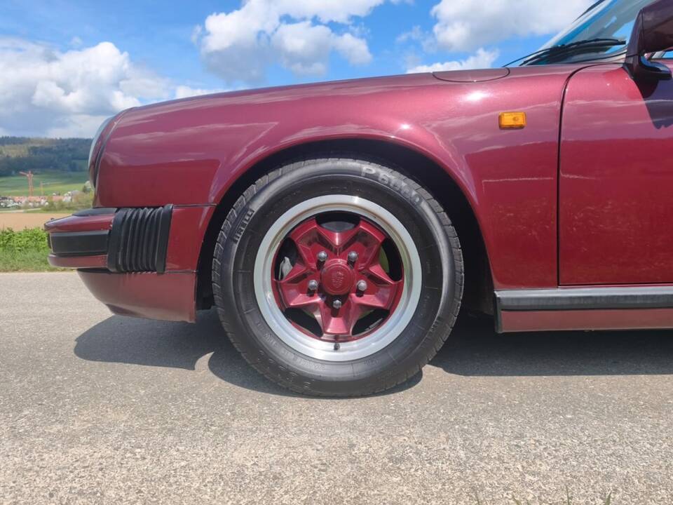 Image 24/25 of Porsche 911 SC 3.0 (1983)