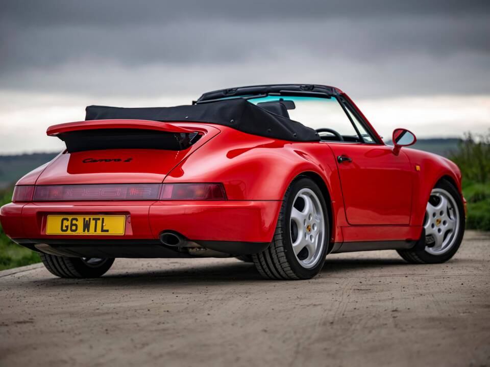 Image 3/8 of Porsche 911 Carrera 2 (1992)