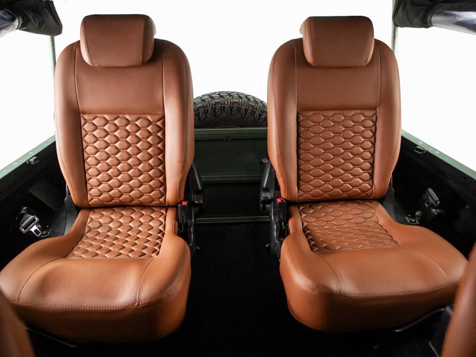 Image 23/44 of Land Rover Defender 90 (2011)