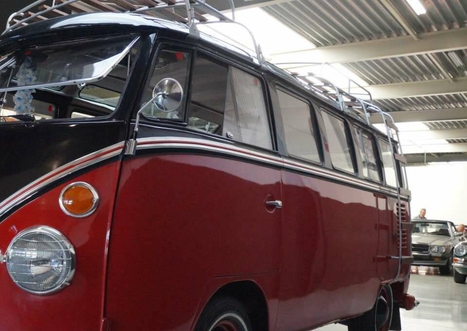 Image 43/50 of Volkswagen T1 Brasil &quot;Samba&quot; (1975)