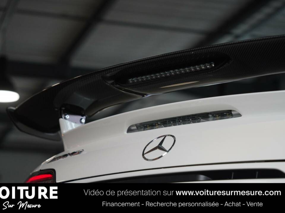 Image 23/44 of Mercedes-AMG GT-R (2021)