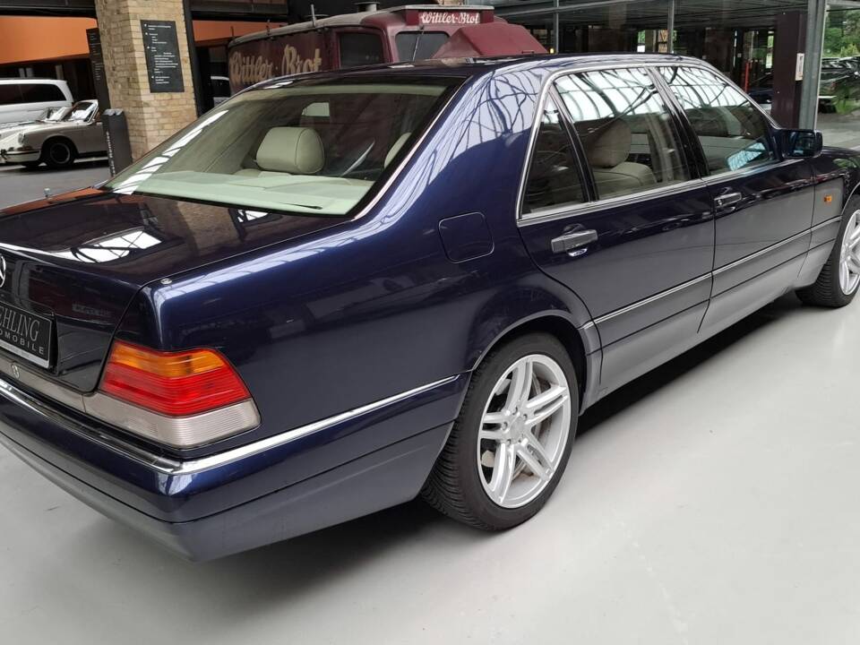 Bild 18/22 von Mercedes-Benz S 420 L (1994)