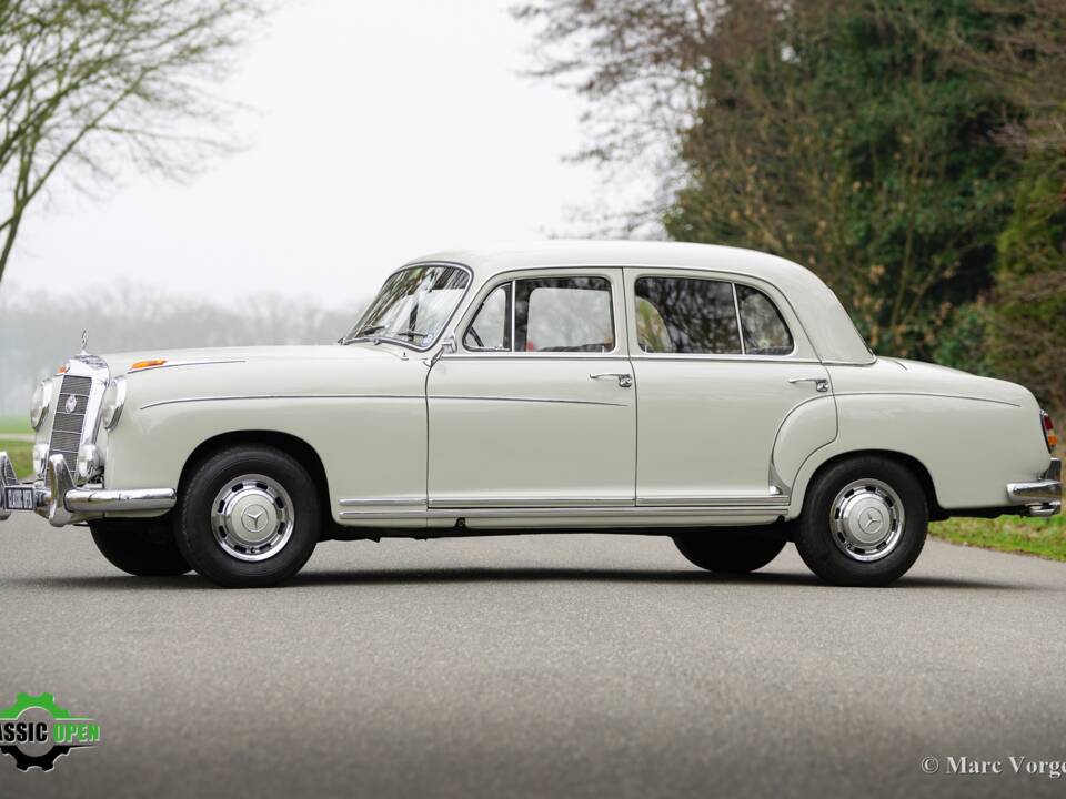 Bild 24/44 von Mercedes-Benz 220 S (1958)