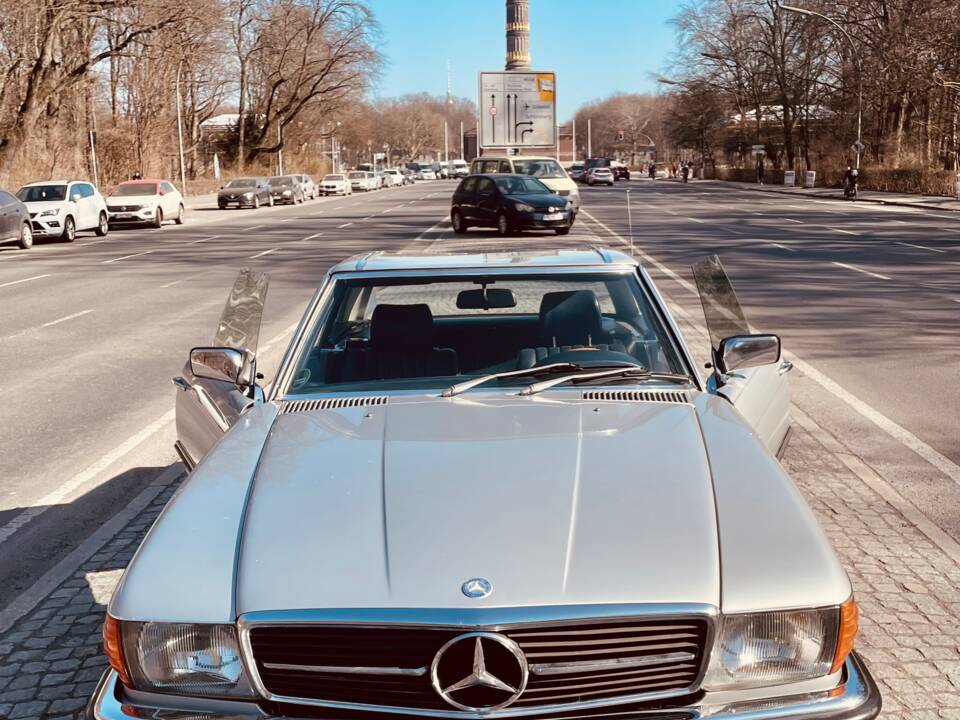 Image 3/22 of Mercedes-Benz 280 SL (1982)