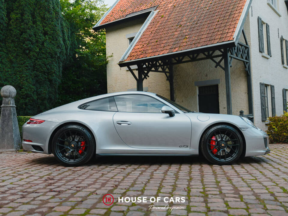 Image 5/48 of Porsche 911 Carrera GTS (2017)