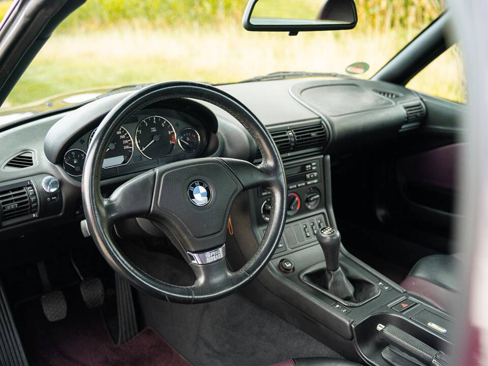 Image 21/36 of BMW Z3 1.9 (1998)