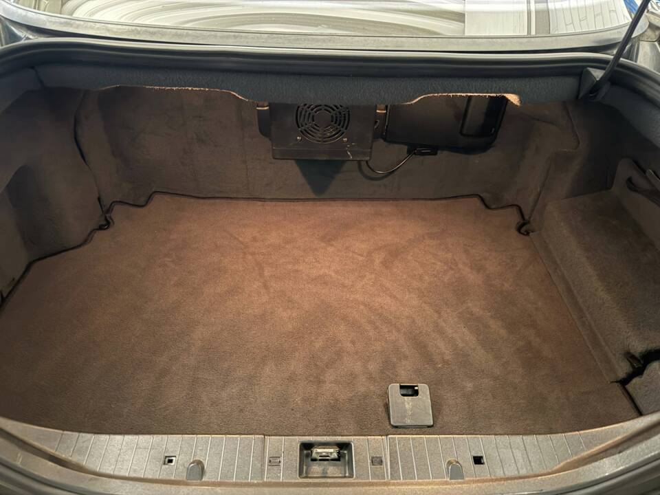Immagine 17/19 di Mercedes-Benz CL 55 AMG (2001)