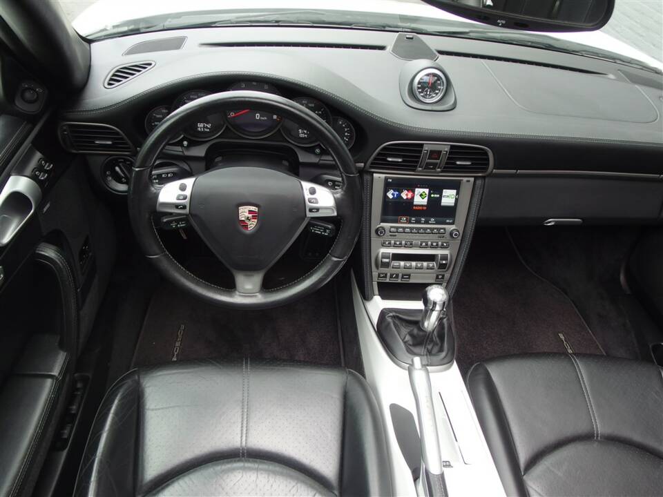 Image 54/99 of Porsche 911 Targa 4 (2008)