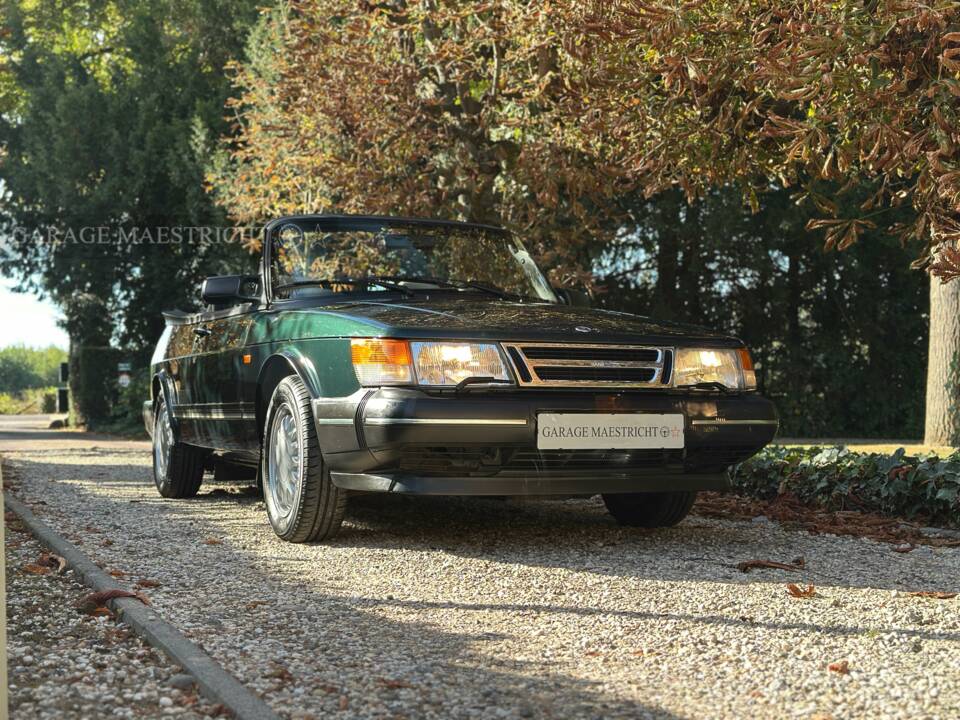 Image 8/100 of Saab 900 S (1993)