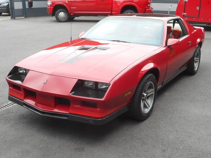 Image 1/22 of Chevrolet Camaro Z28 (1983)