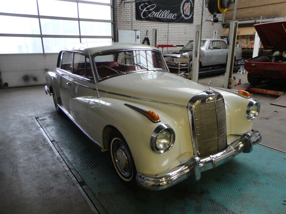 Image 9/28 de Mercedes-Benz 300 d (1960)