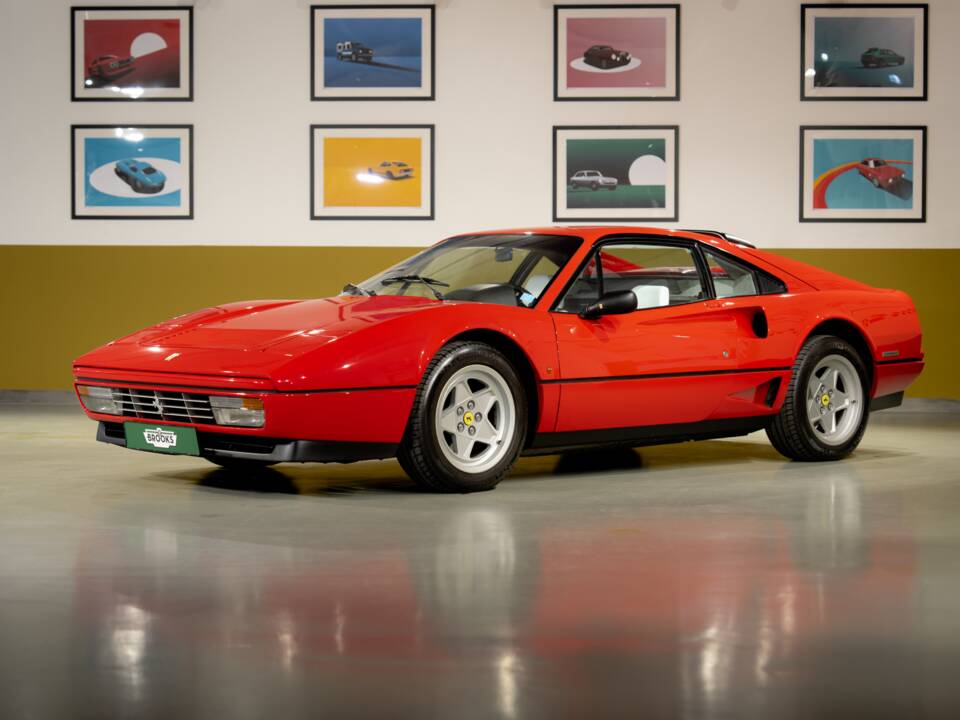 Immagine 1/34 di Ferrari 208 GTB Turbo (1987)