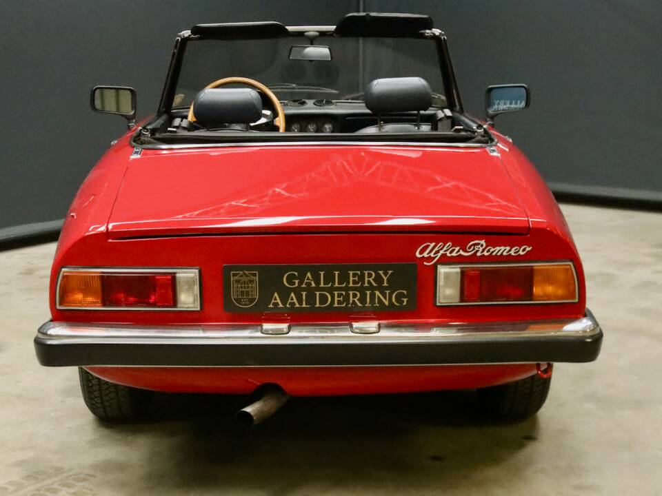 Afbeelding 45/50 van Alfa Romeo Spider Veloce 2000 (1982)