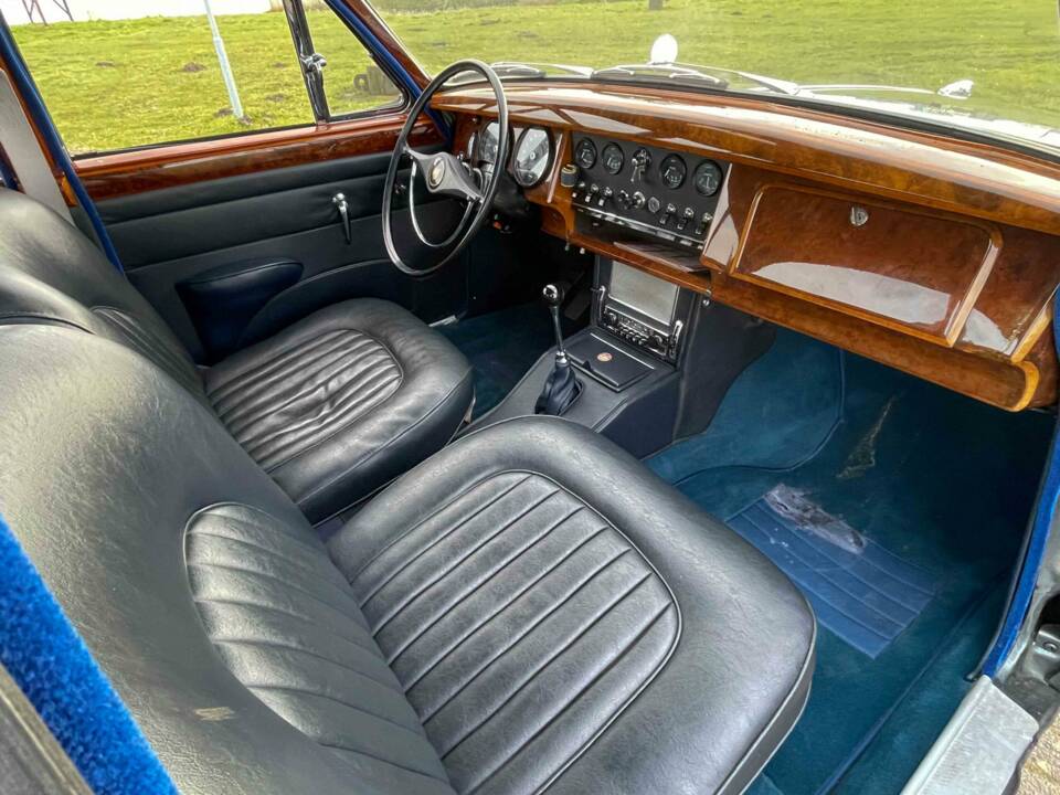 Immagine 20/30 di Jaguar 240 (1968)