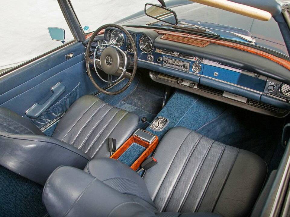 Imagen 17/20 de Mercedes-Benz 280 SL (1969)