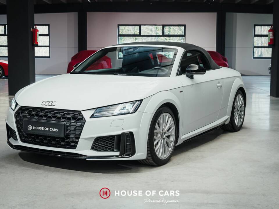 Image 2/25 of Audi TT 45 TFSI Quattro (2019)