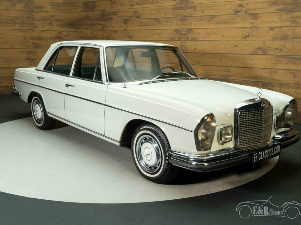 Bild 4/19 von Mercedes-Benz 280 SE (1969)