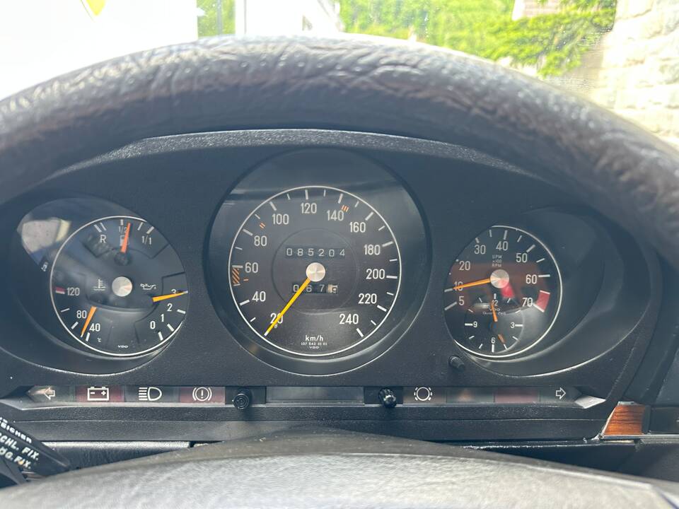 Image 9/20 of Mercedes-Benz 280 SL (1979)