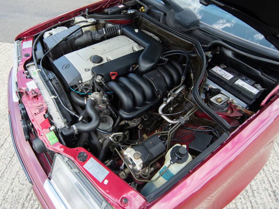 Bild 23/28 von Mercedes-Benz E 320 T (1993)