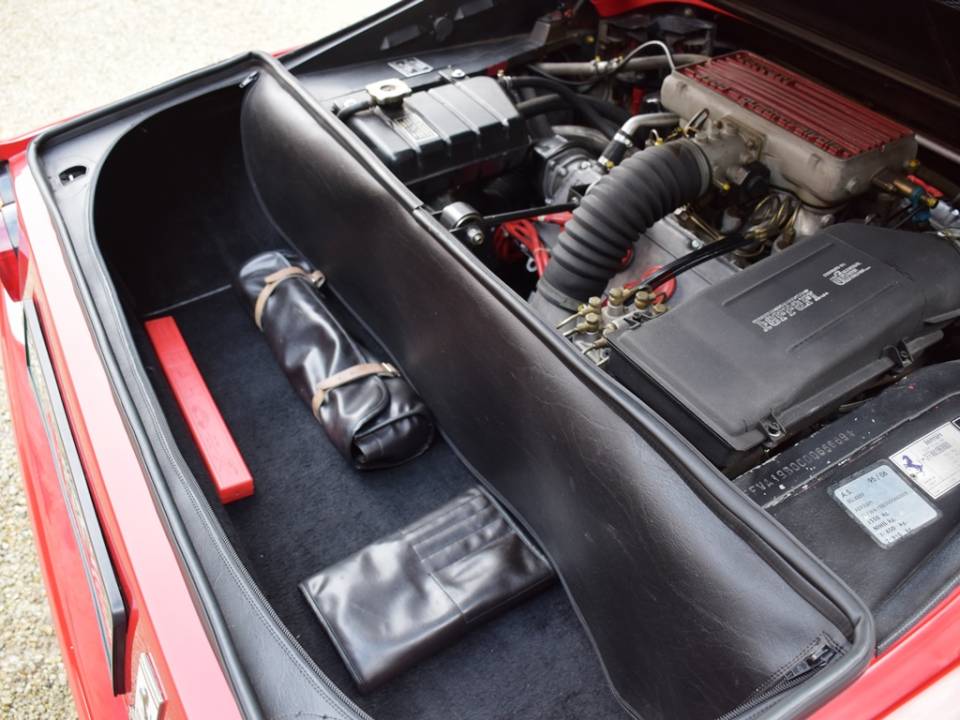 Imagen 33/35 de Ferrari 328 GTB (1986)