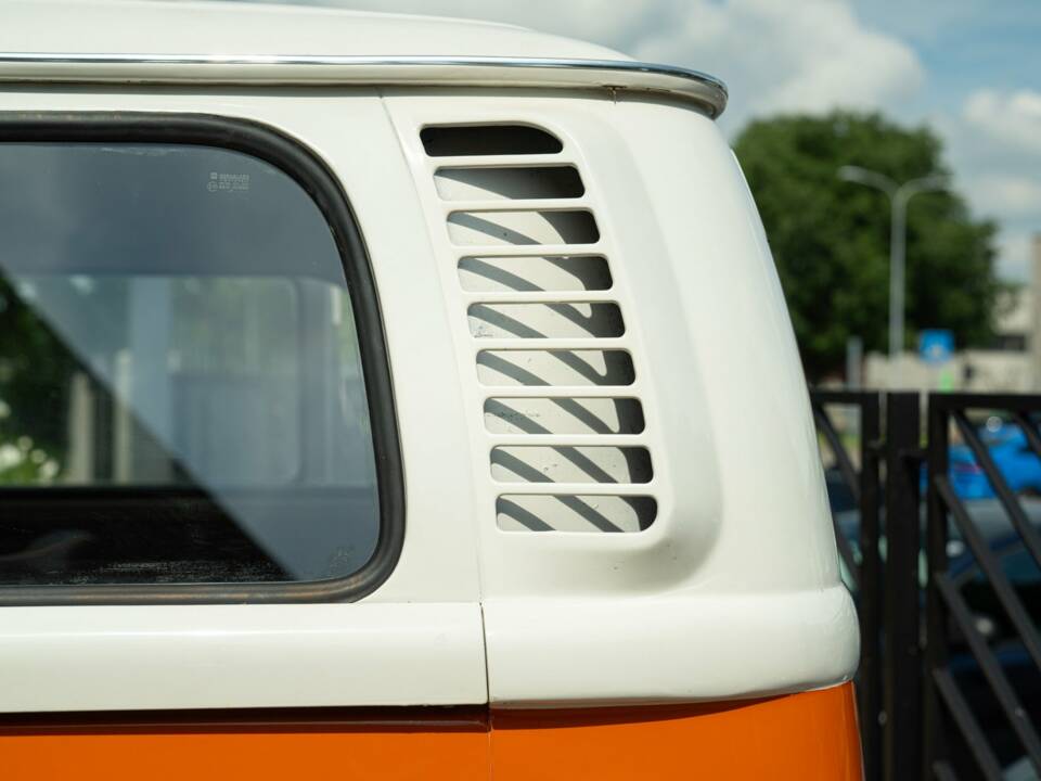 Image 13/34 de Volkswagen T2 a&#x2F;b (1973)