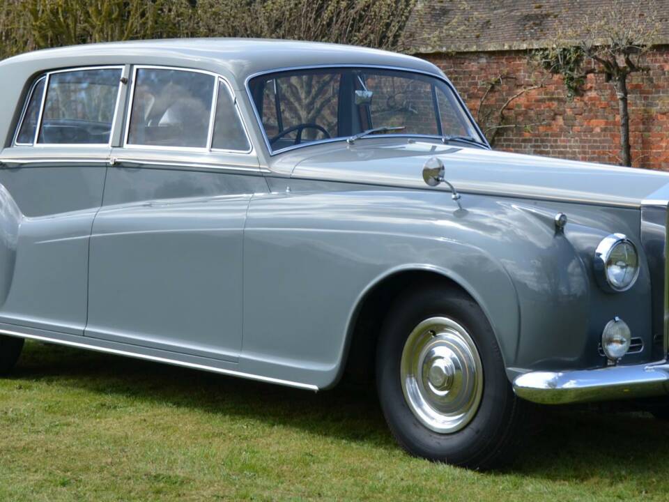 Image 1/50 of Rolls-Royce Silver Cloud II (1961)