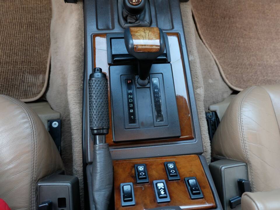 Image 27/63 of Land Rover Range Rover Classic Vogue LSEi (1993)