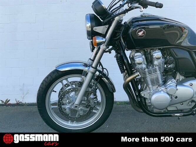Bild 8/15 von Honda DUMMY (2013)