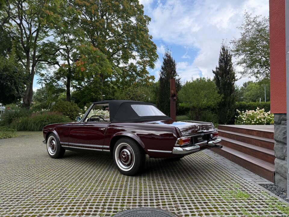 Image 3/26 de Mercedes-Benz 230 SL (1965)